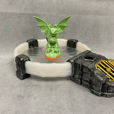 Skylanders: Glow-in-the-Dark Cynder - Naviacraft Studios AB