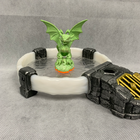 Skylanders: Glow-in-the-Dark Cynder - Naviacraft Studios AB